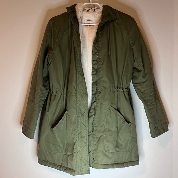 Old Navy Faux Fur Lined Hooded Parka - Picture 1 of 5